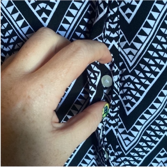 Talbots Sleeveless Blouse Blue White Size LP - Picture 5 of 7